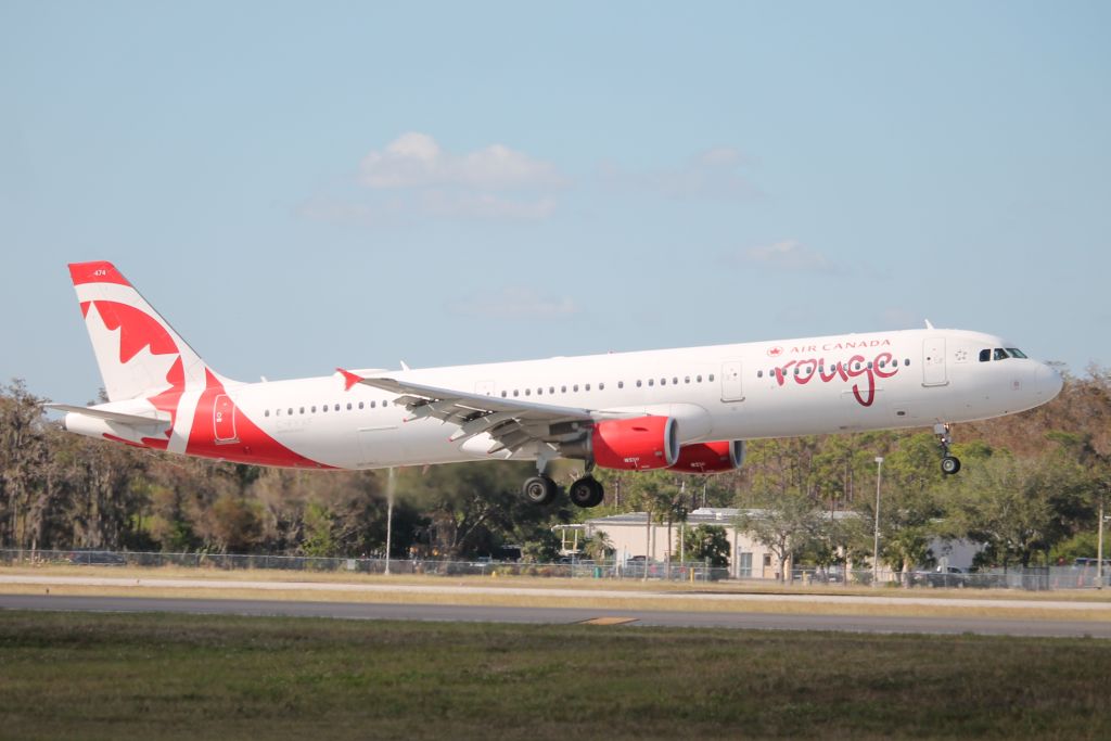 Airbus A321 (C-FYXF) - ROU1662 YYZ-RSW 12/4/24 