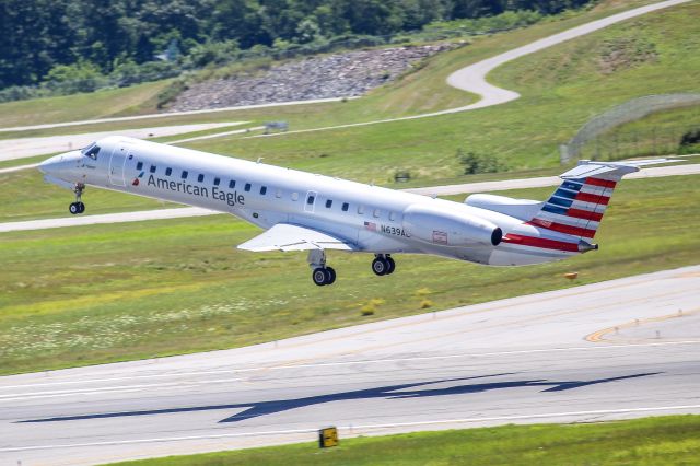 Embraer ERJ-145 (N639AE) - Piedmont's E145 operating as "AA4984" for PHL