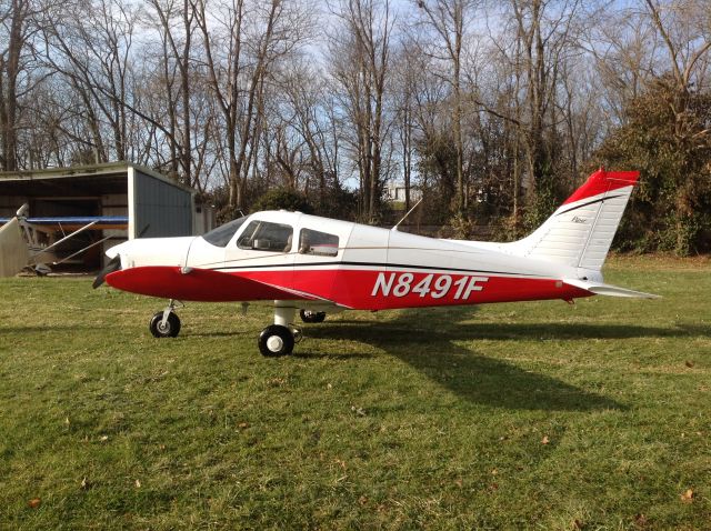 Piper Cherokee (N8491F)