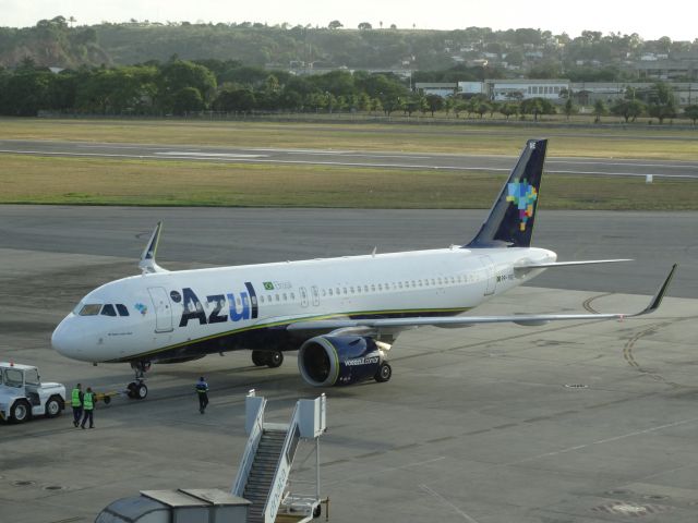 Airbus A320 (PR-YRE) - Airbus A320-251N NEO