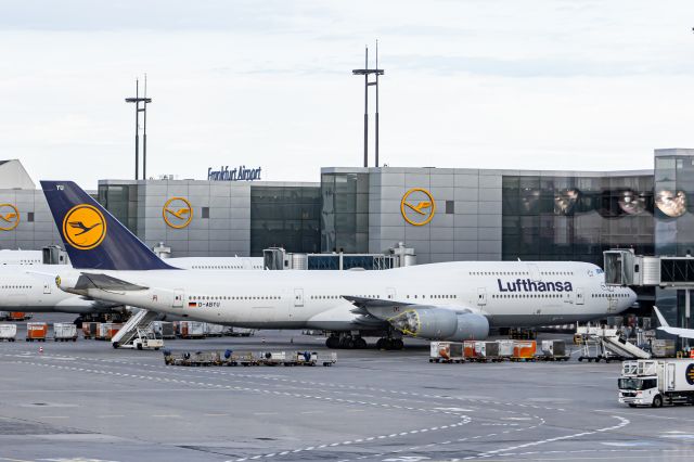 Boeing 747-200 (D-ABYU) - B747-830(D-ABYU) Parking