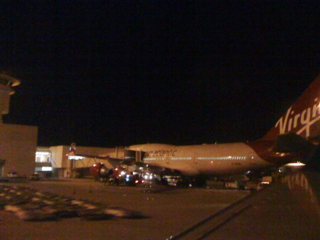 Boeing 747-400 —