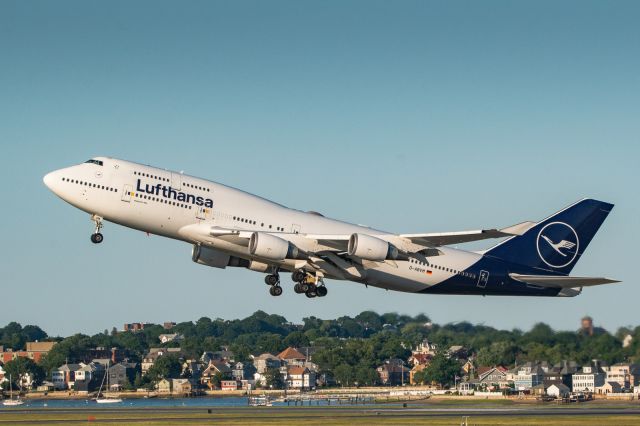 Boeing 747-400 (D-ABVM)