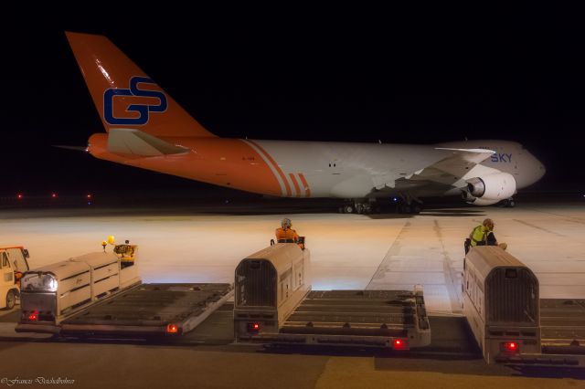 Boeing 747-200 (4L-GEN)