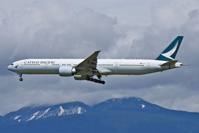 BOEING 777-300ER (B-KQC)