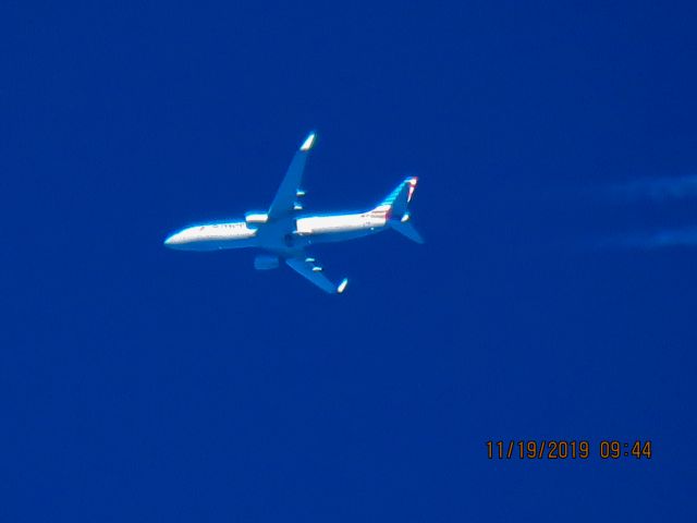 Boeing 737-800 (N970AN)