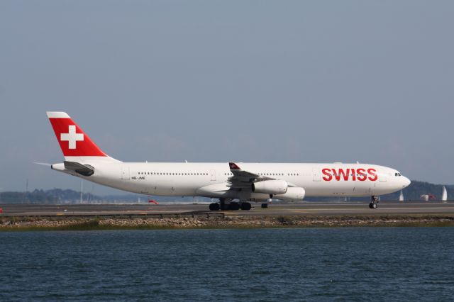 Airbus A340-300 (HB-JME)