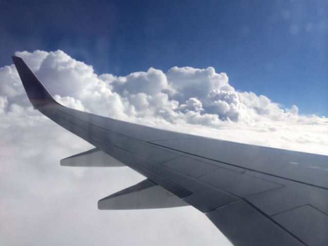 Boeing 737-900 (N36472)