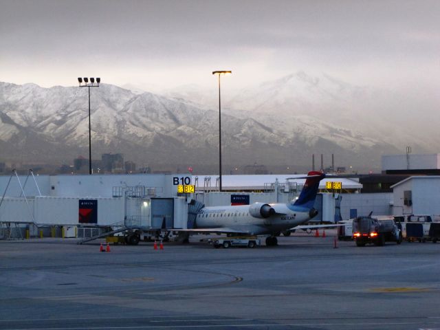 Canadair Regional Jet CRJ-700 (N367CA)