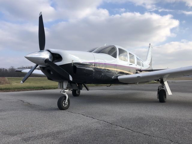 Piper Saratoga (M2298M)