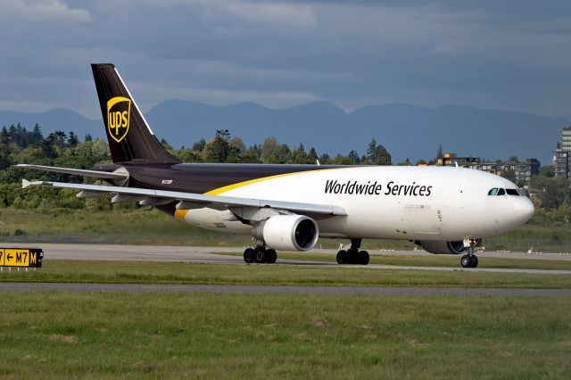 Airbus A300F4-600 (N172UP)