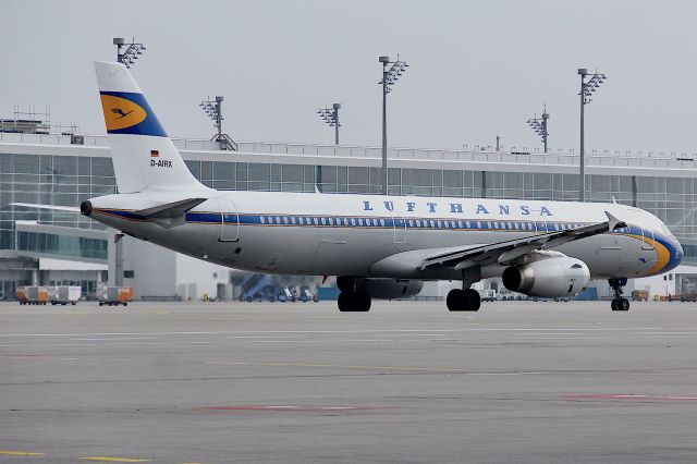 Airbus A321 (D-AIRX)