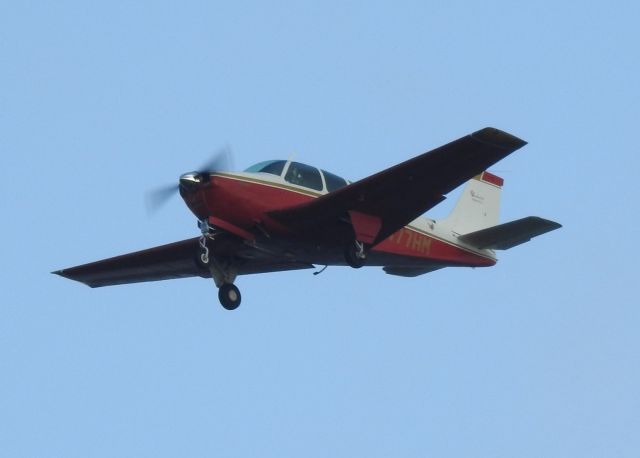 Beechcraft 35 Bonanza (N77HM)