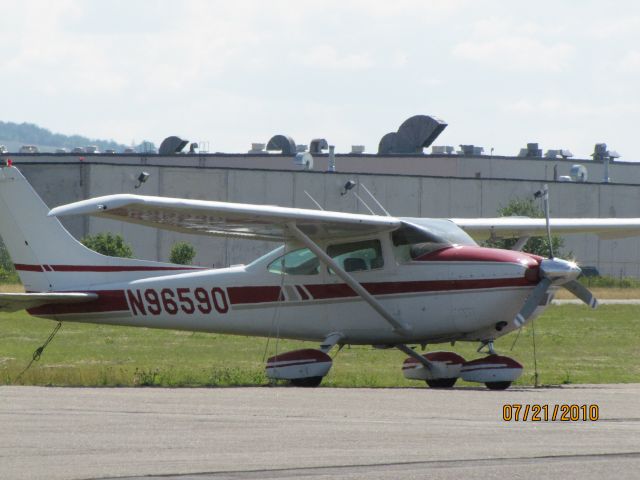 Cessna Skylane (N96590) - Parked at Kings County Municipal Airport Nova Scotia...July 21/2010