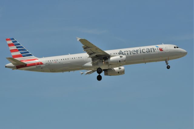 Airbus A321 (N920US)