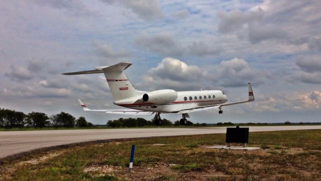 Gulfstream Aerospace Gulfstream V (N668P) - Henriksen Jet Center