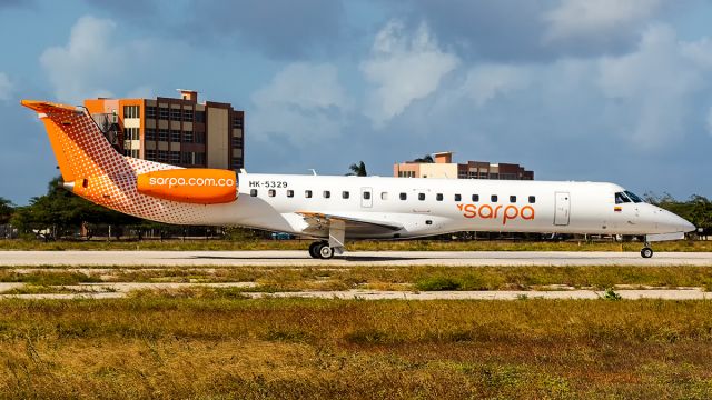 Embraer ERJ-145 (HK-5329) - Take-off position.