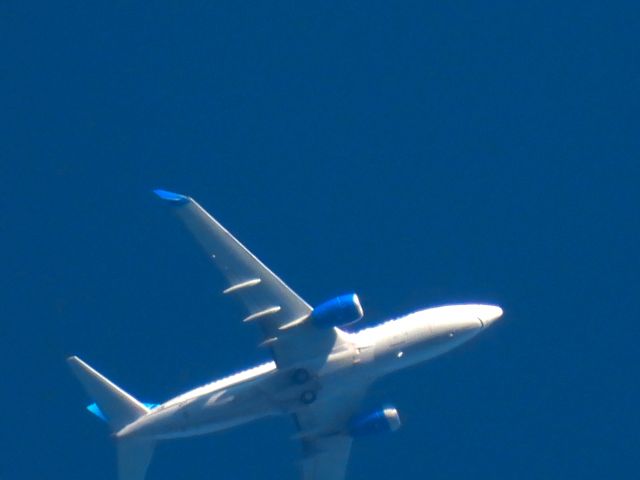 Boeing 737-700 (N14704) - UAL1886br /EWR-SNAbr /06/21/22