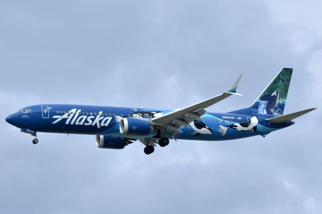 Boeing 737 MAX 9 (N932AK) - Alaska 12 from Seattle in the West Coast Wonders livery 