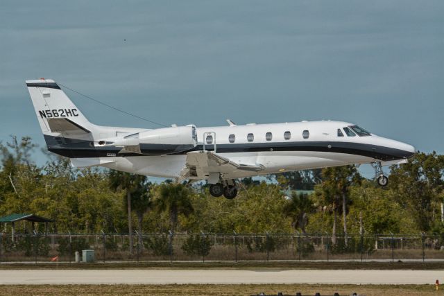 Cessna Citation Excel/XLS (N562HC)