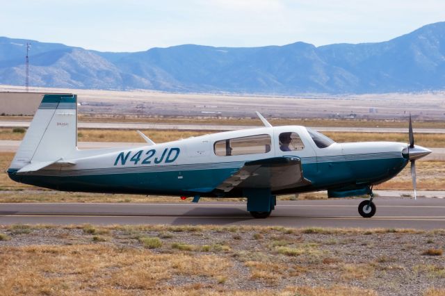 Mooney M-20 Turbo (N42JD)