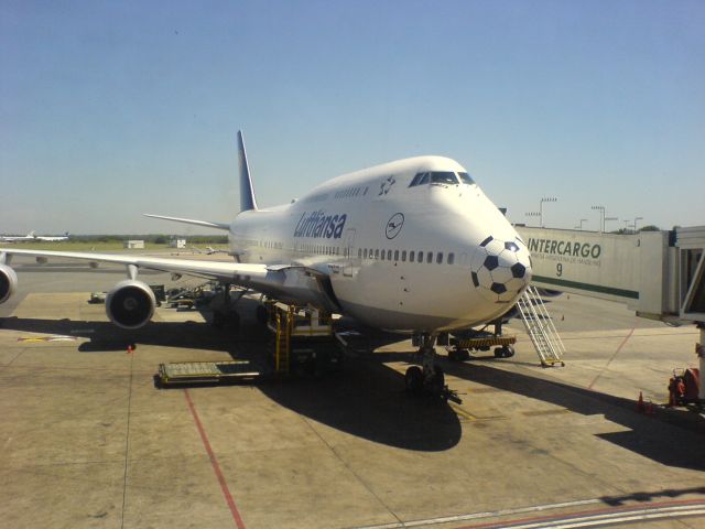 Boeing 747-200 — - Parked at SAEZ