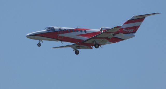 Cessna Citation CJ3 (N33BK) - On final is this 2017 Cessna Citation 525B in the Spring of 2019.