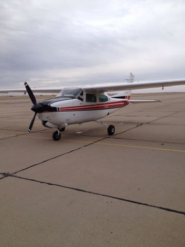 Cessna Centurion (N200WR) - After a bath.