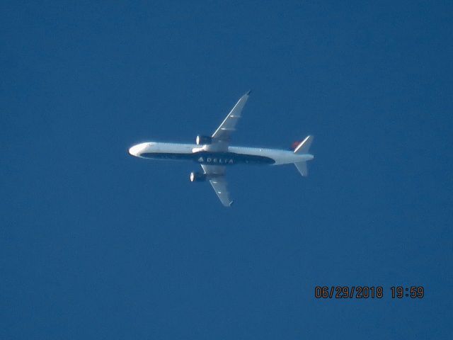 Airbus A321 (N314DN)