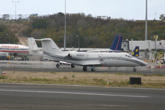 Learjet 55 (N55UJ)