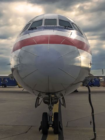 McDonnell Douglas MD-80 —