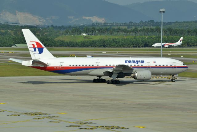 Boeing 777-200 (9M-MRM)