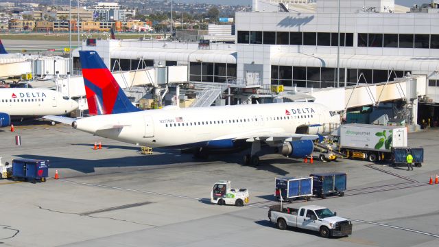 Airbus A320 (N377NW) - Loading for a very delayed departure to SEA as DL1467