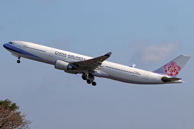 Airbus A330-300 (B-18316)