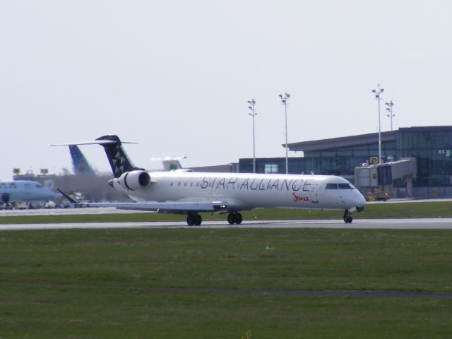 Canadair Regional Jet CRJ-200 (C-FUJZ) - star alliance crj