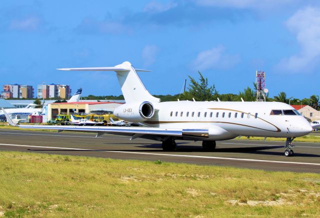 Bombardier Global Express (LX-GEX)