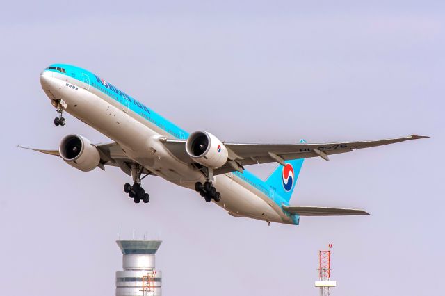 Boeing 777-200 (HL8275) - Korean 77W HL8275