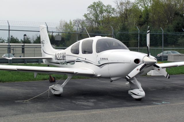 Cirrus SR-22 (N223MR) - A very nice Cirrus. Note the TKS anti ice system.