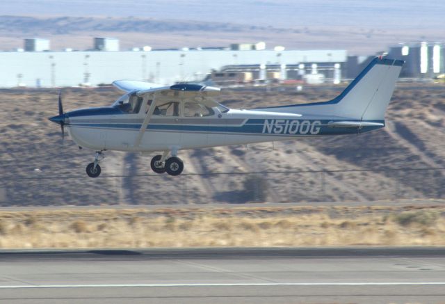 Cessna Skyhawk (N5100G)