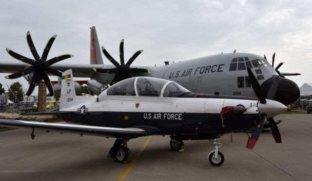 Raytheon Texan 2 (03-0204) - Airventure 2019