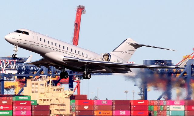 Bombardier Global Express (VH-YAI) - Climbing from Rwy 34L