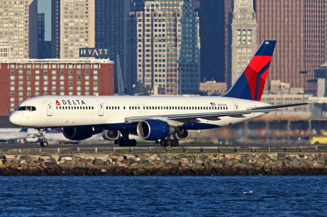 Boeing 757-200 (N6704Z)