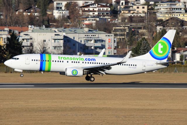 Boeing 737-800 (PH-HZX)