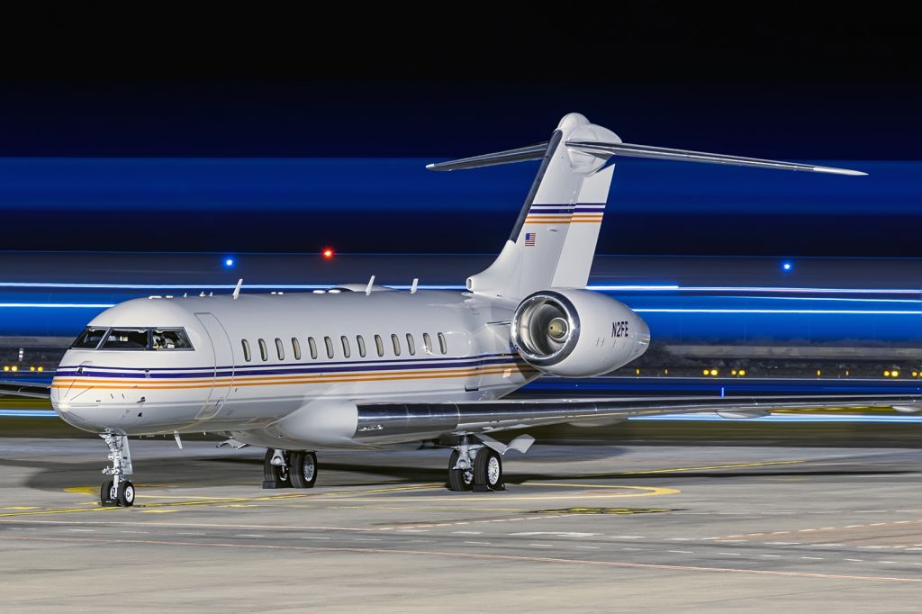 Canadair Challenger (N2FE)