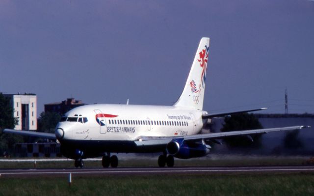 Boeing 737-200 (G-BKYG)