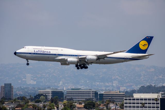 Boeing 747-200 (D-ABYT) - H hotel spotting May 14th