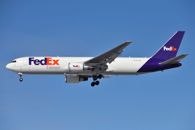 BOEING 767-300 (N119FE) - 23-L on 02-03-21
