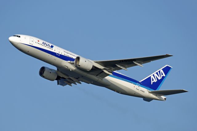 Boeing 777-200 (JA8969)