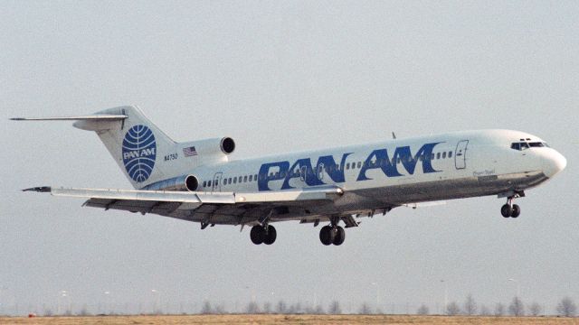 BOEING 727-200 (N4750) - FRA-PRG-WAW, 1989 ("Clipper Rapid")