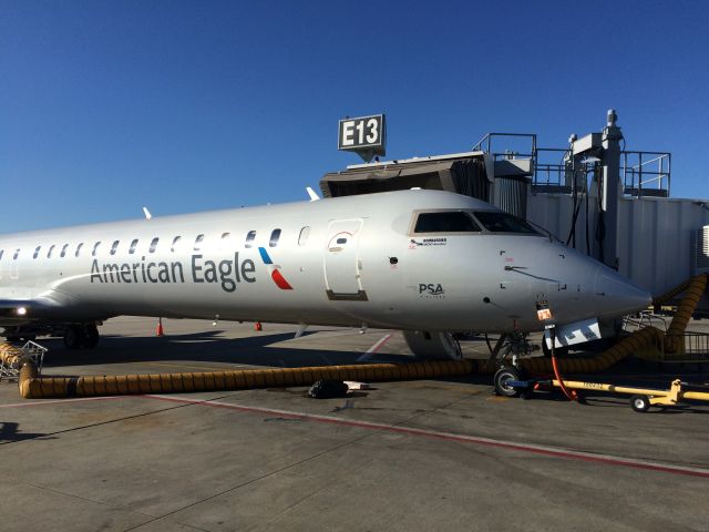 Canadair Regional Jet CRJ-900 (N556NN)